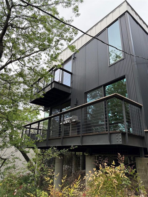 1325 Bonham TER C, Austin, TX 78704