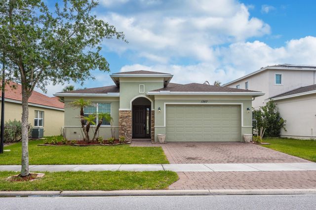 1367 NW Leonardo Circle, Port St. Lucie, Port St Lucie, FL 34986