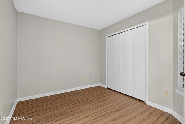 8010 INTERNATIONAL VILLAGE Drive, Jacksonville, FL 32277