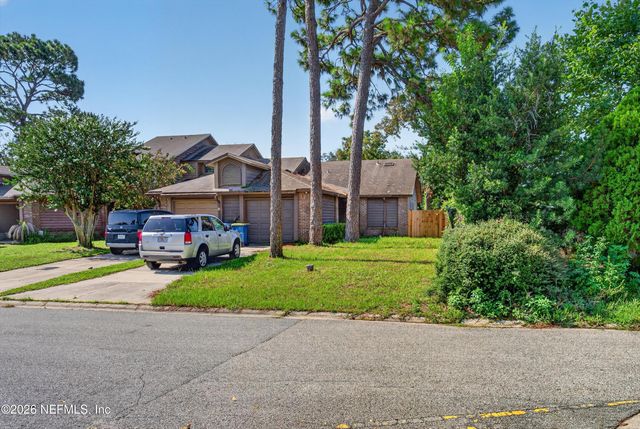 8010 INTERNATIONAL VILLAGE Drive, Jacksonville, FL 32277