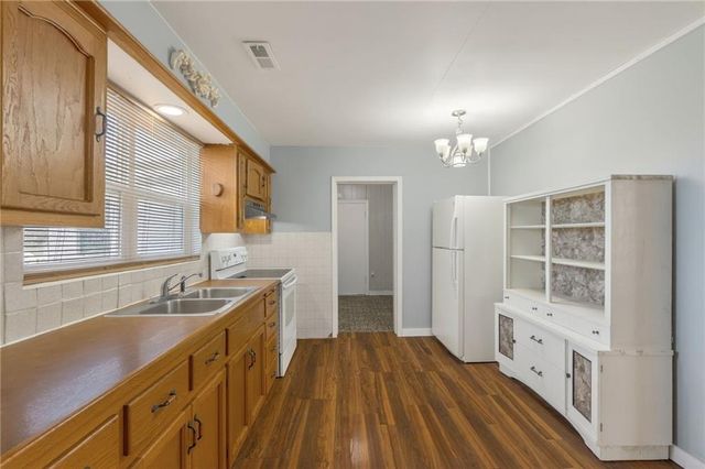 409 W Van Buren Street, Gallatin, MO 64640