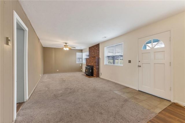 409 W Van Buren Street, Gallatin, MO 64640