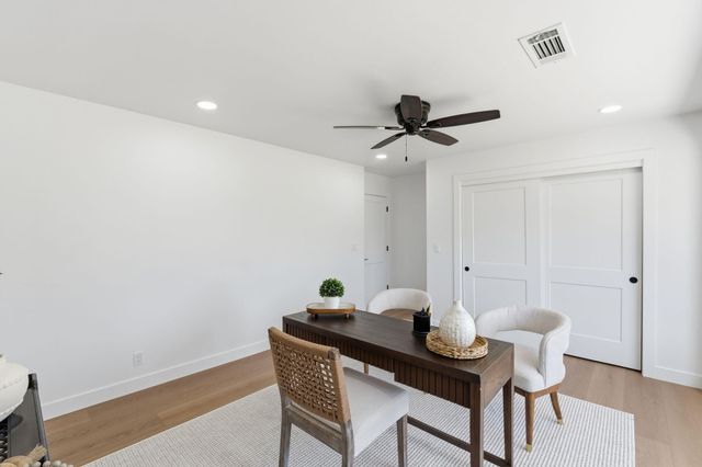 1023 N Euclid Avenue, Dinuba, CA 93618