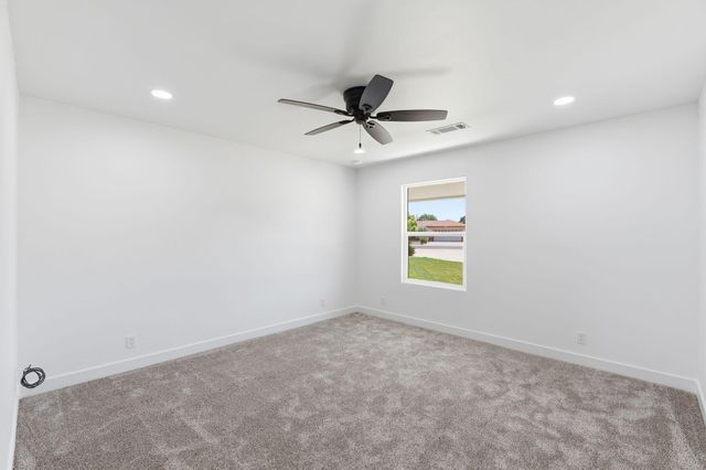 1023 N Euclid Avenue, Dinuba, CA 93618