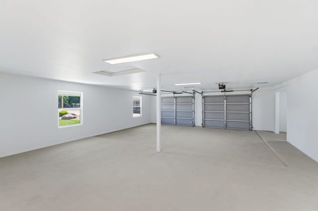 1023 N Euclid Avenue, Dinuba, CA 93618