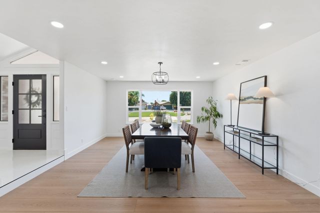 1023 N Euclid Avenue, Dinuba, CA 93618