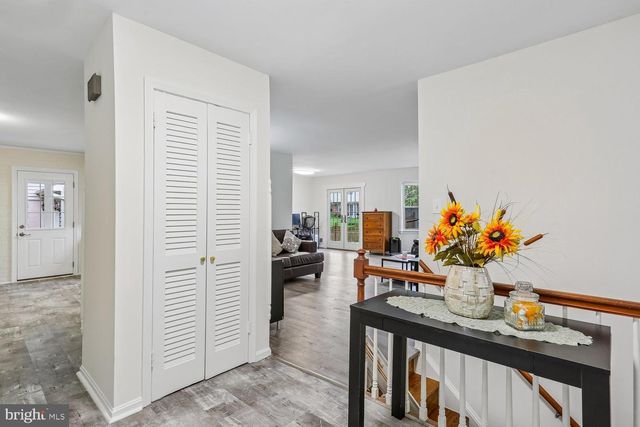 1518 AUBURN AVE, Rockville, MD 20850