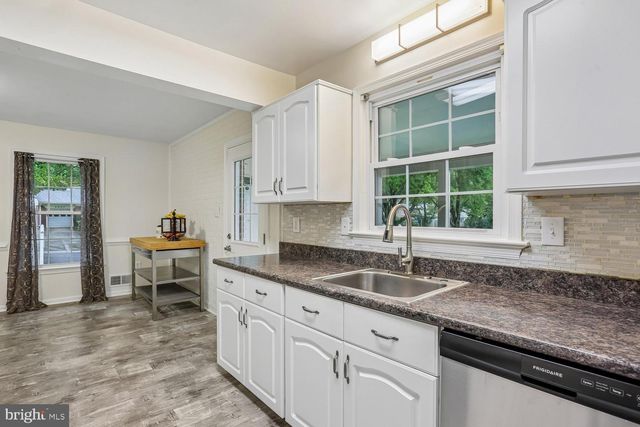 1518 AUBURN AVE, Rockville, MD 20850