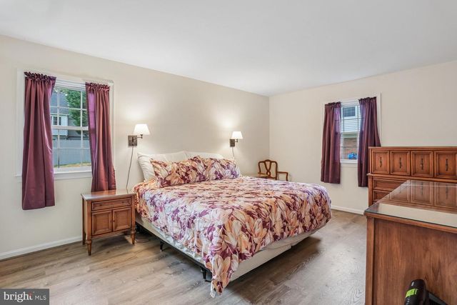 1518 AUBURN AVE, Rockville, MD 20850