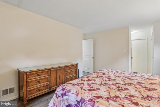 1518 AUBURN AVE, Rockville, MD 20850