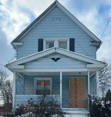 28 N Hartford Avenue, Youngstown, OH 44509