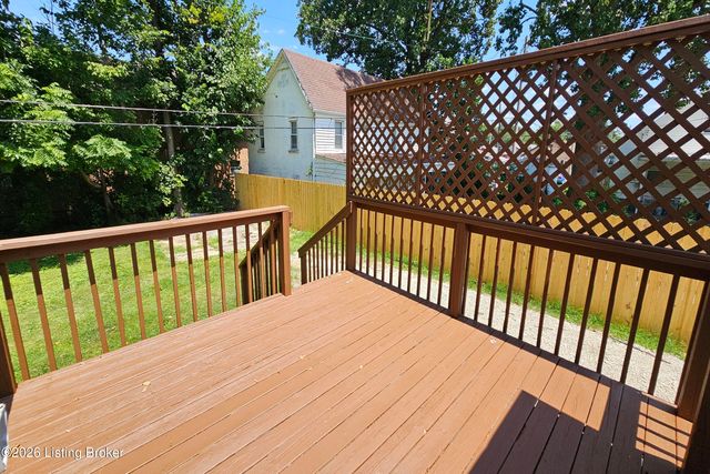 1903 Neville Dr, Louisville, KY 40216
