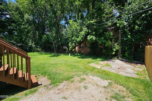 1903 Neville Dr, Louisville, KY 40216