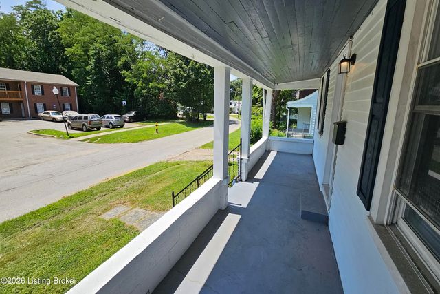 1903 Neville Dr, Louisville, KY 40216