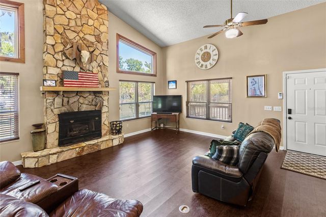 5930 ISLAND ROAD, Melrose, FL 32666