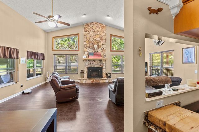 5930 ISLAND ROAD, Melrose, FL 32666