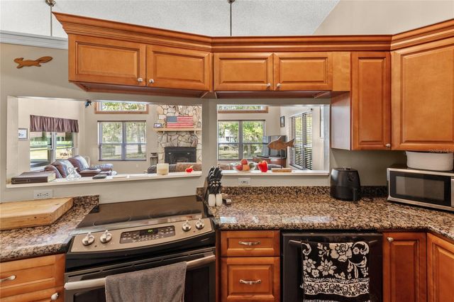 5930 ISLAND ROAD, Melrose, FL 32666