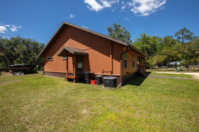 5930 ISLAND ROAD, Melrose, FL 32666