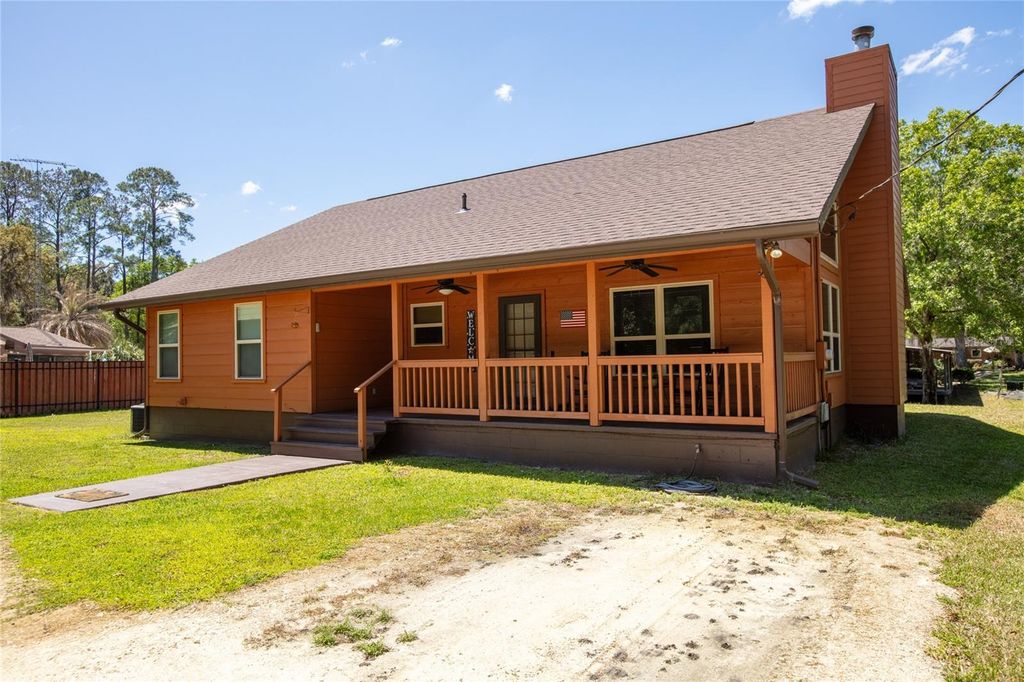 5930 ISLAND ROAD, Melrose, FL 32666