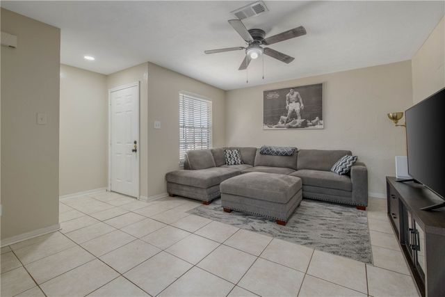 1202 Vinyard Ct Court A-B, College Station, TX 77840