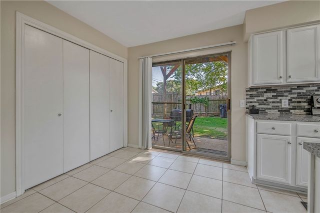 1202 Vinyard Ct Court A-B, College Station, TX 77840