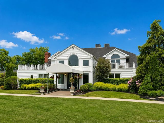 14 George Court, Bellport Village, NY 11713