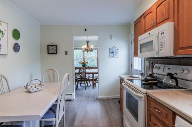 14 George Court, Bellport Village, NY 11713