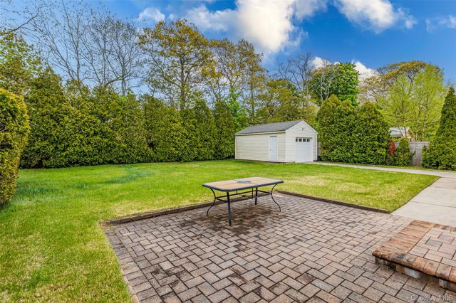 14 George Court, Bellport Village, NY 11713