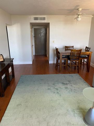 2899 Collins Ave 1746, Miami Beach, FL 33140