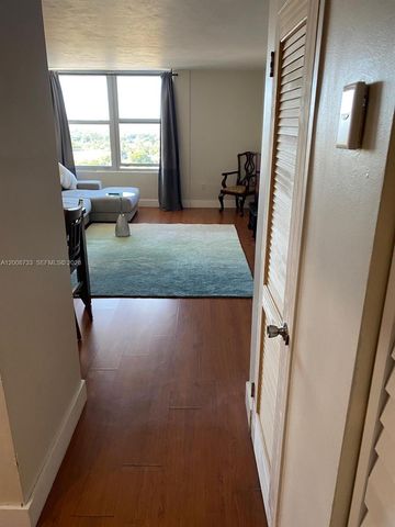 2899 Collins Ave 1746, Miami Beach, FL 33140