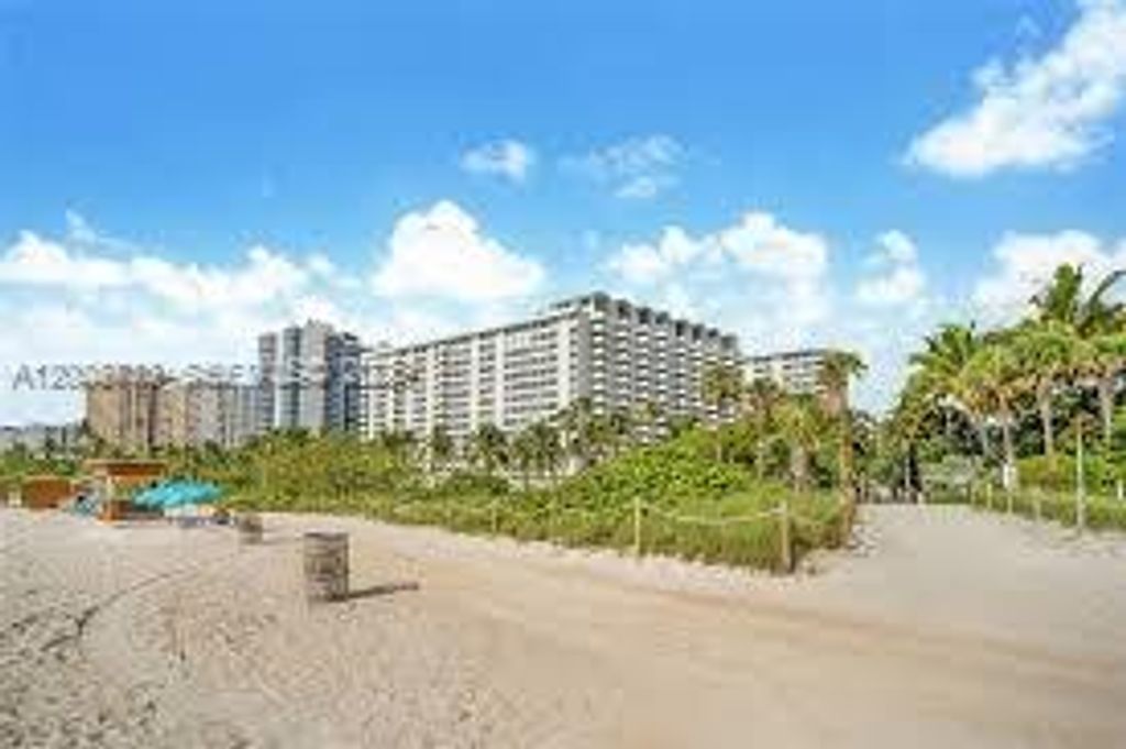 2899 Collins Ave 1746, Miami Beach, FL 33140