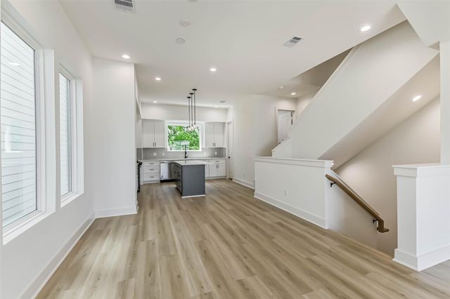 5703 Balbo Street F, Houston, TX 77091