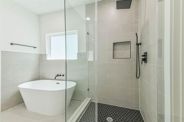 5703 Balbo Street F, Houston, TX 77091