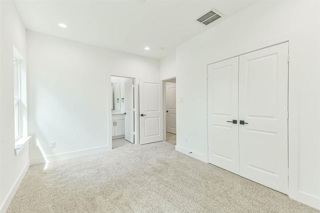 5703 Balbo Street F, Houston, TX 77091