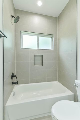 5703 Balbo Street F, Houston, TX 77091