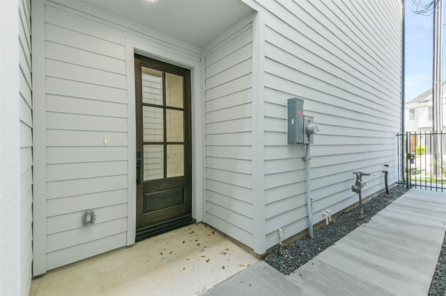 5703 Balbo Street F, Houston, TX 77091