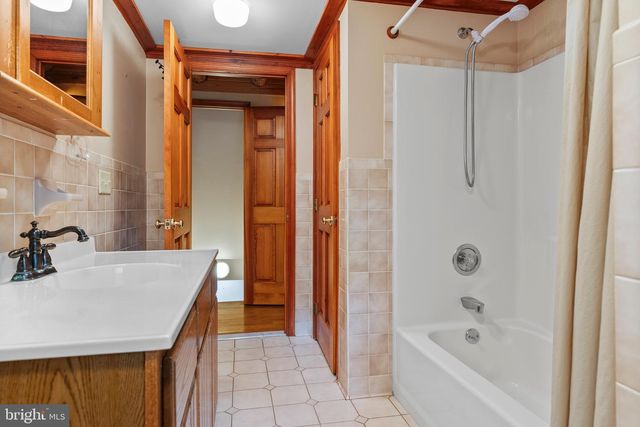 4911 BUSHEY RD, Sykesville, MD 21784