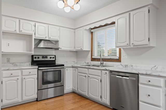 4017 11th Avenue NW, Rochester, MN 55901