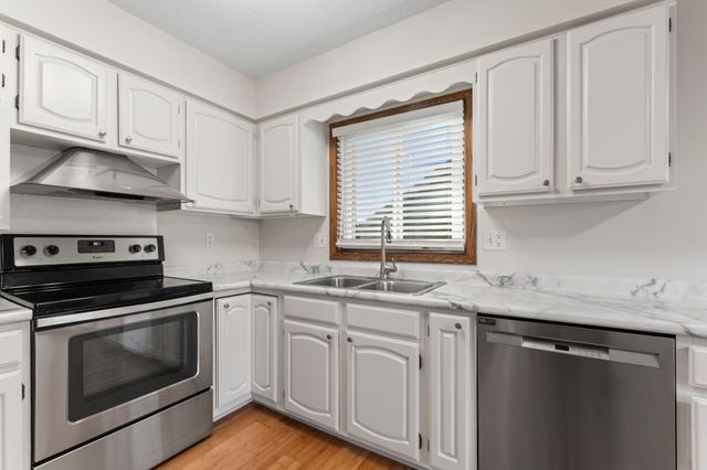 4017 11th Avenue NW, Rochester, MN 55901