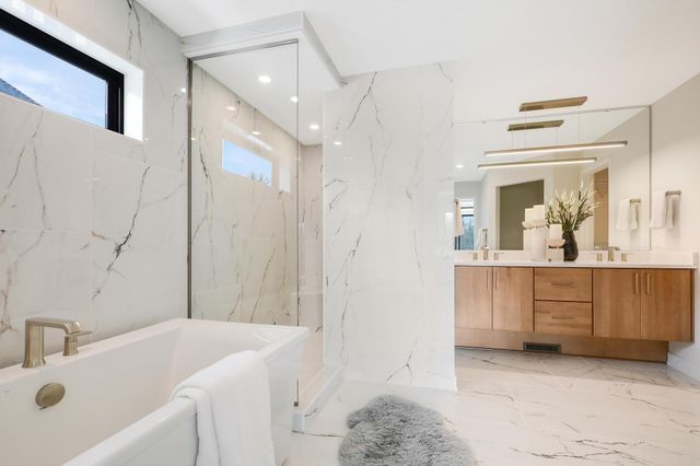 18200 103rd Avenue N, Maple Grove, MN 55311