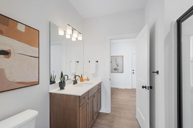 18200 103rd Avenue N, Maple Grove, MN 55311