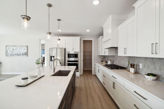 18200 103rd Avenue N, Maple Grove, MN 55311