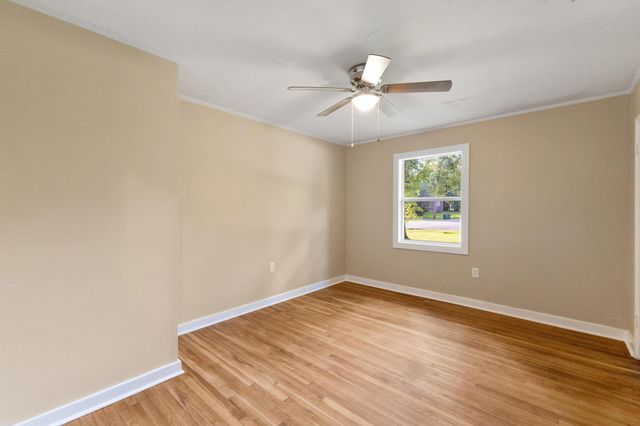701 Crestview Dr., Hattiesburg, MS 39401