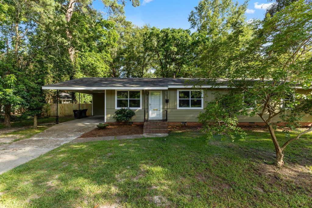 701 Crestview Dr., Hattiesburg, MS 39401