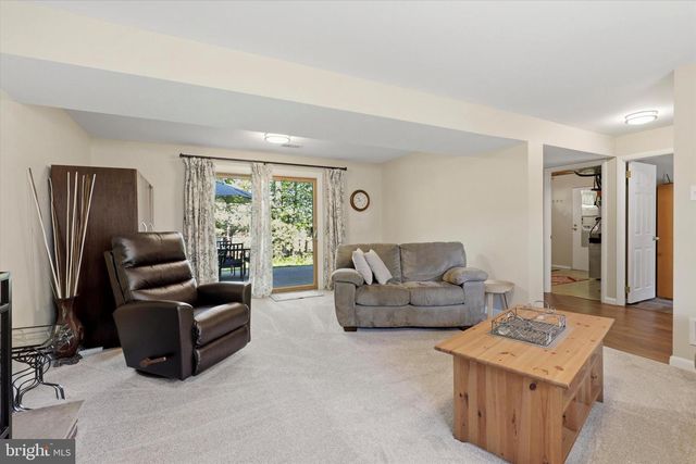 118 CLARRIGE DR, Willow Grove, PA 19090