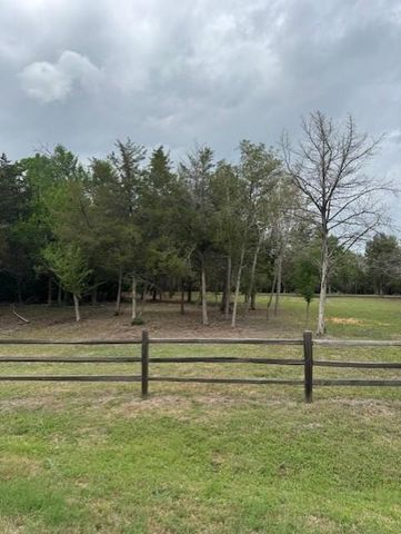 143 Chappell Creek Lane, Chappell Hill, TX 77426