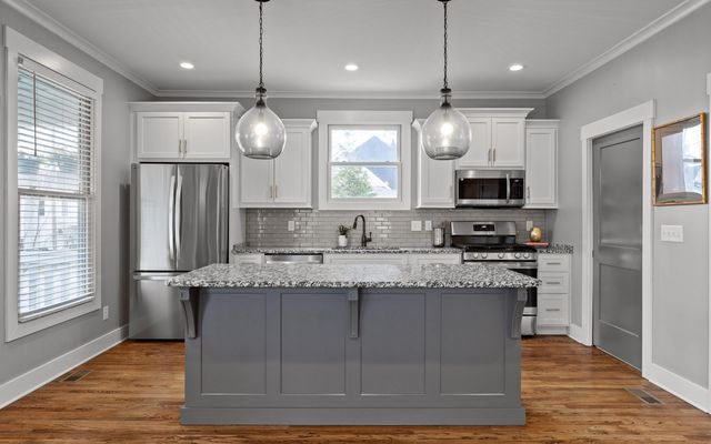 5303 Saint Elmo Avenue, Chattanooga, TN 37409