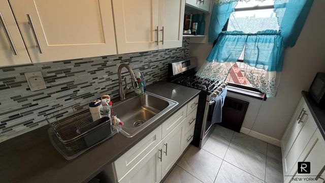 8810 34th Ave Apt 2F, New York City, NY 11372