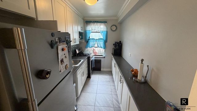 8810 34th Ave Apt 2F, New York City, NY 11372