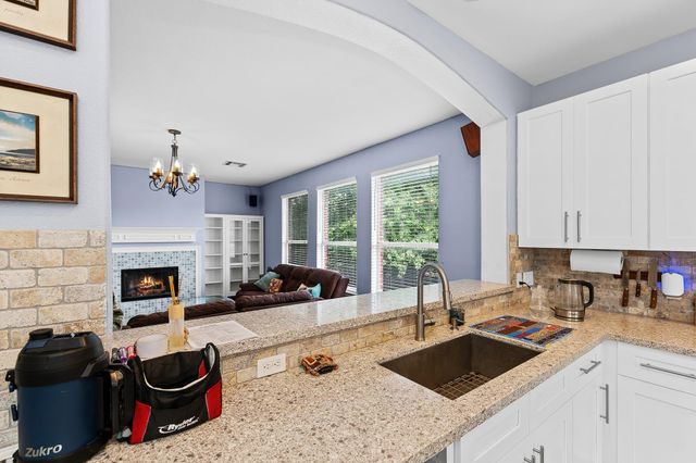3627 Hawk Ridge ST, Round Rock, TX 78665